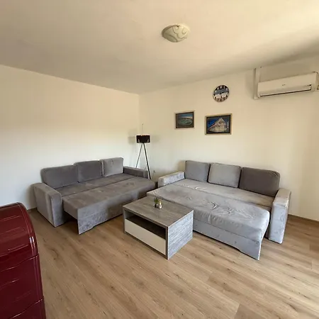 Beachfront Olive Retreat - Your Escape To Peace بيت للعطل