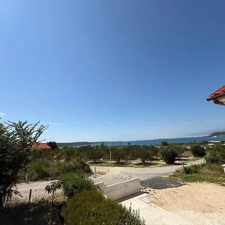 بيت للعطل Beachfront Olive Retreat - Your Escape To Peace *