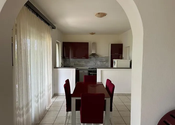 Beachfront Olive Retreat - Your Escape To Peace *